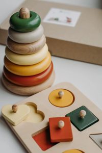 đồ chơi trí tuệ cho bé